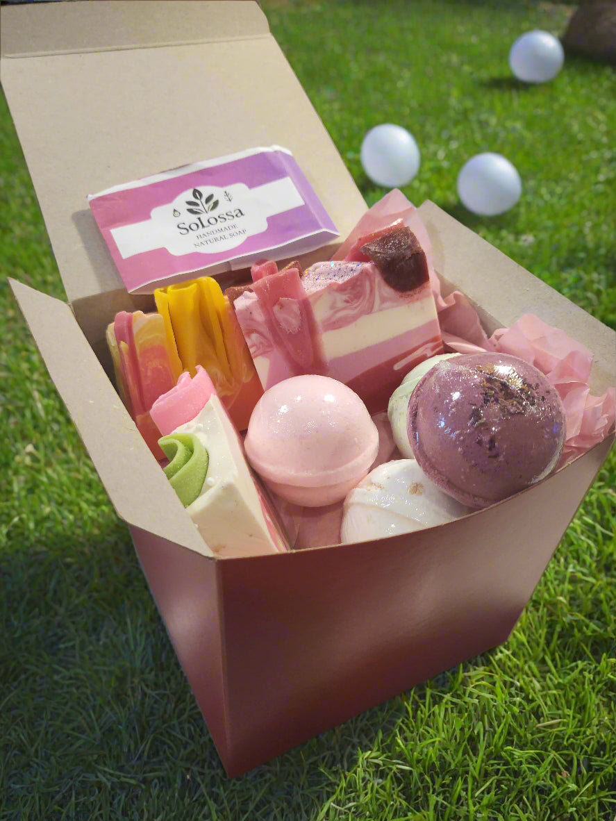 Soap Gift Set (Bar Soaps and Bath Bombs)
